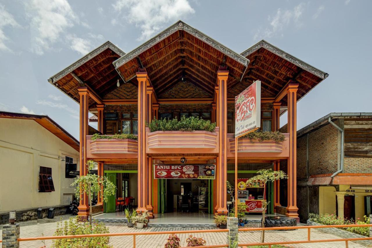 Oyo 3202 Hans Homestay Tuk Tuk Exteriér fotografie